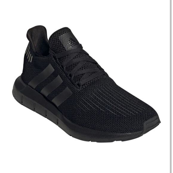 Adidas Swift Run Size 6.5 - Picture 1 of 1